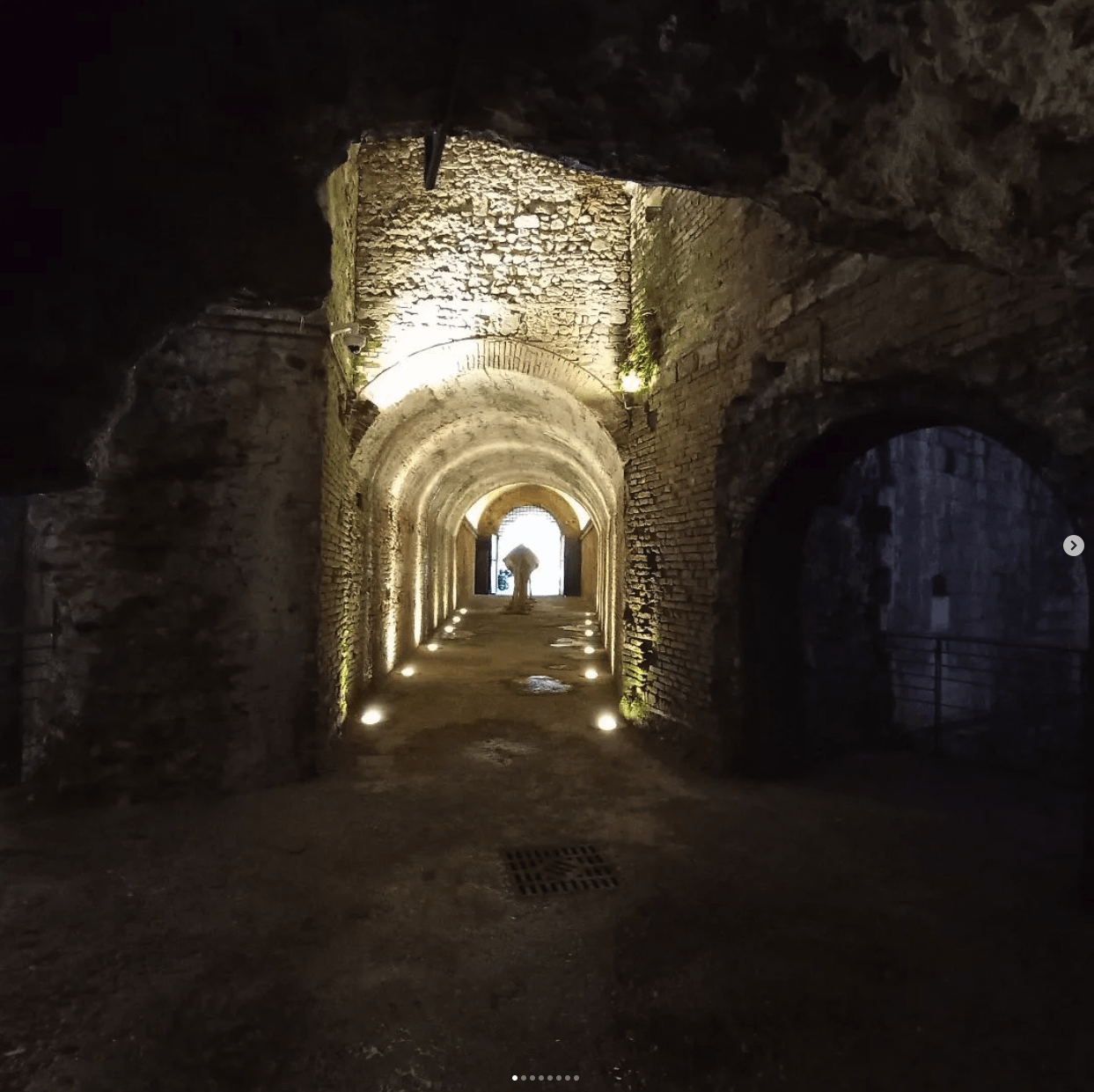 Elena Benvenuti tourist guide Instagram